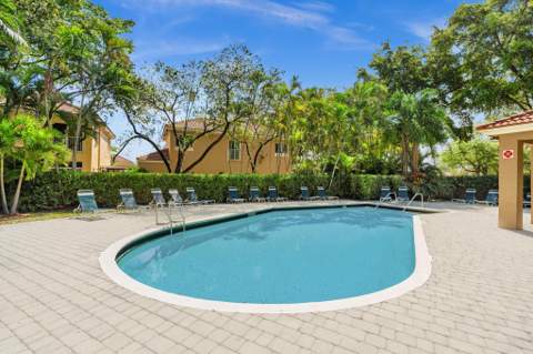 11251 Lakeview Drive #21-f, Coral Springs FL - photo 7 of 53
