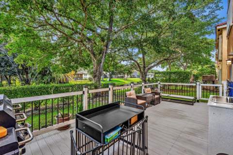 11251 Lakeview Drive #21-f, Coral Springs FL - photo 16 of 53