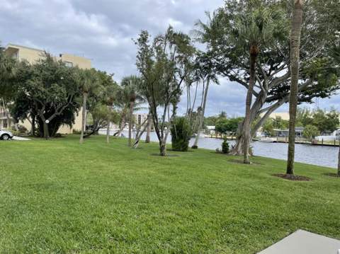 14 Royal Palm Way #204, Boca Raton FL - photo 16 of 17