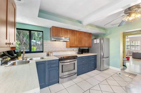 1326 SW 23rd Avenue, Fort Lauderdale FL - photo 7 of 29