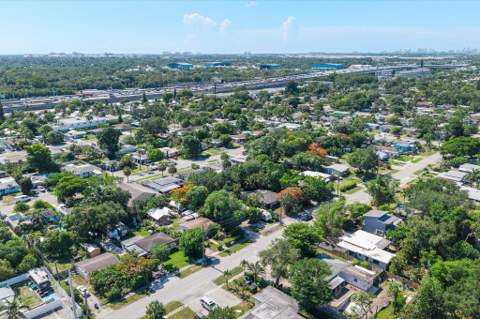 1326 SW 23rd Avenue, Fort Lauderdale FL - photo 24 of 29