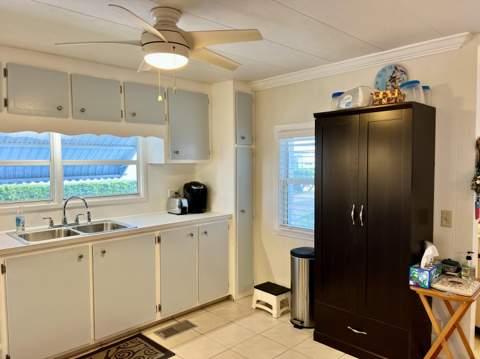 1552 S 33rd Road, Hollywood FL - photo 10 of 44