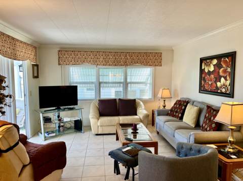 1552 S 33rd Road, Hollywood FL - photo 15 of 44