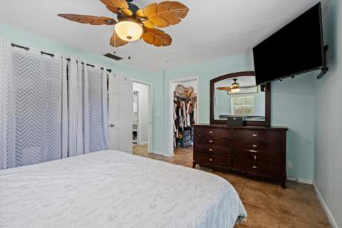 520 SE Dolphin Drive, Stuart FL - photo 15 of 30