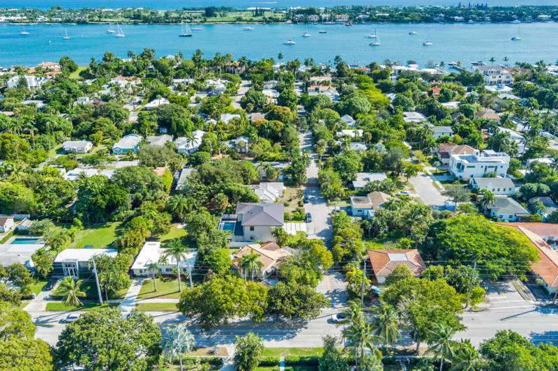 4 bedroom Single Family Residence at 383 31st Court, Gale Lake Worth 1 Reamnded, West Palm Beach — photo 5