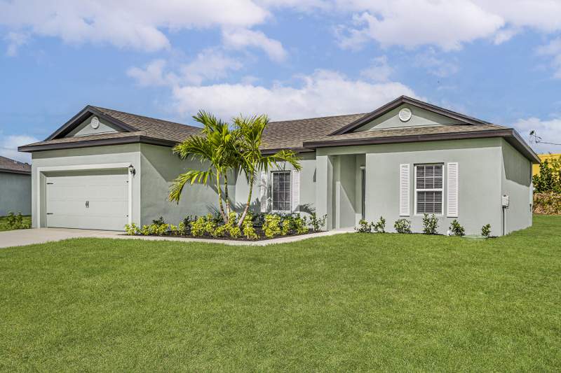 3 bedroom Single Family Residence at 1613 SE Grapeland Avenue, South Port St Lucie Unit 5, Port St. Lucie — photo 2