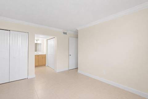 9470 Live Oak Place #409, Davie FL - photo 19 of 55