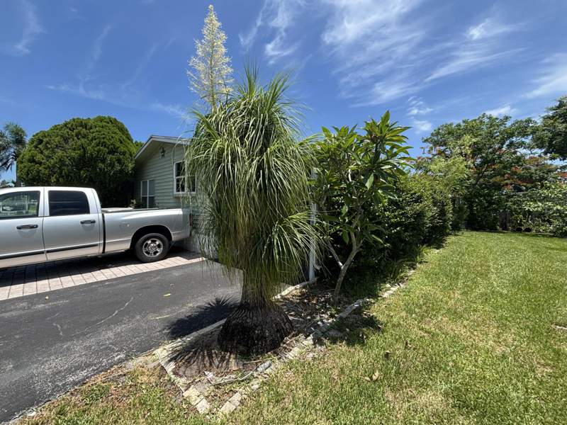 3 bedroom Mobile Home at 4520 NW 68th Place, Deerfield Lake, Coconut Creek — photo 2