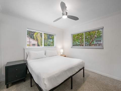 657 NW 30th Court, Wilton Manors FL - photo 10 of 20