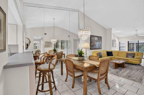 10546 Beach Palm Court #B, Boynton Beach FL - photo 8 of 56