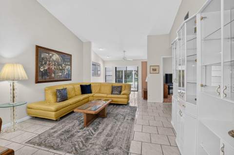 10546 Beach Palm Court #B, Boynton Beach FL - photo 16 of 56