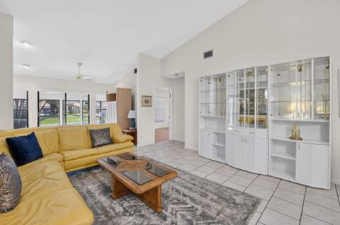 10546 Beach Palm Court #B, Boynton Beach FL - photo 17 of 56