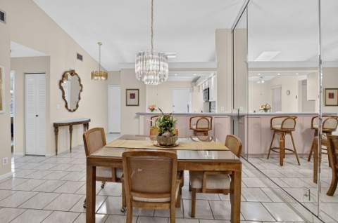 10546 Beach Palm Court #B, Boynton Beach FL - photo 18 of 56