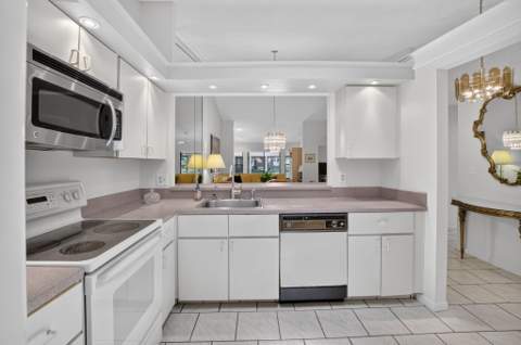 10546 Beach Palm Court #B, Boynton Beach FL - photo 12 of 56