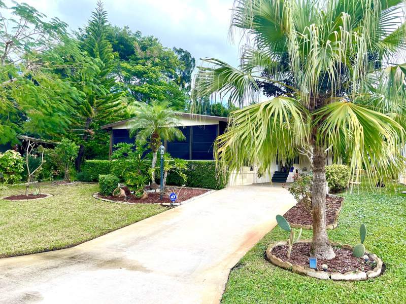 2 bedroom Manufactured Home at 8011 SE Homestead Avenue, Cambridge At Heritage Ridge, Hobe Sound — photo 2