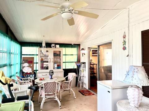 8011 SE Homestead Avenue, Hobe Sound FL - photo 9 of 32