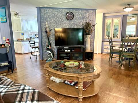 8011 SE Homestead Avenue, Hobe Sound FL - photo 11 of 32