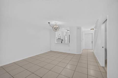 946 Summit Lake Drive, West Palm Beach FL - photo 14 of 34