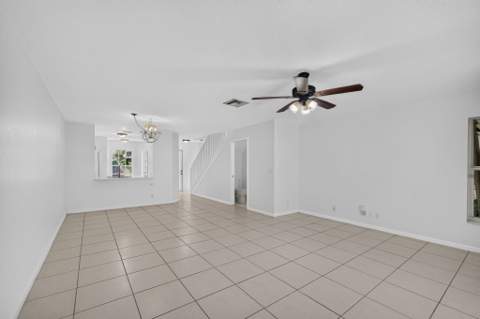 946 Summit Lake Drive, West Palm Beach FL - photo 10 of 34
