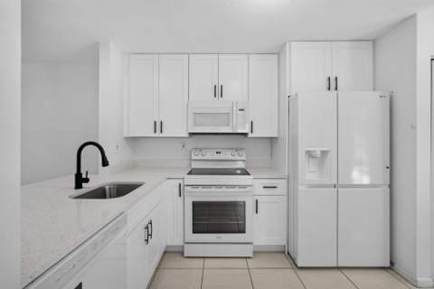 946 Summit Lake Drive, West Palm Beach FL - photo 7 of 34