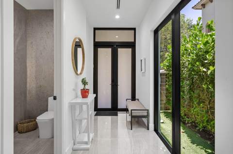 1123 NE 12th Avenue #A, Fort Lauderdale FL - photo 8 of 52