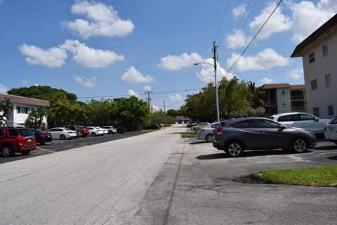 151 SE 6th Avenue #Apt 14, Pompano Beach FL - photo 10 of 17