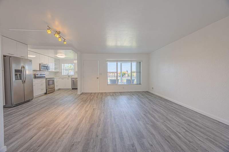 2 bedroom Condominium at 808 SE 7th Street #305, Hampton Gardens 1 Condo, Deerfield Beach — photo 3