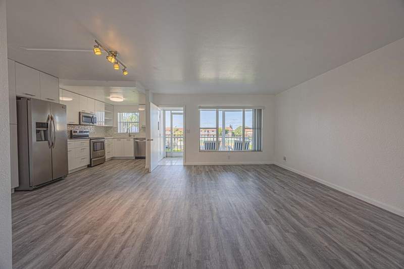 2 bedroom Condominium at 808 SE 7th Street #305, Hampton Gardens 1 Condo, Deerfield Beach — photo 5