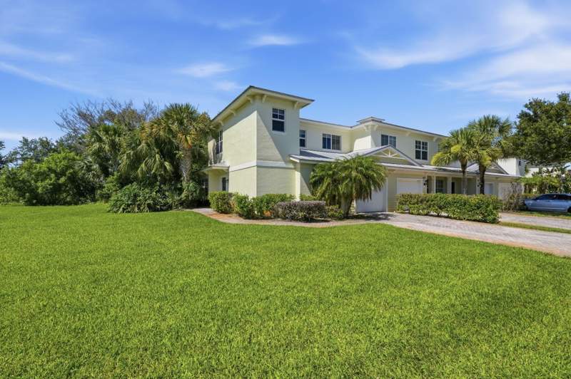 4 bedroom Townhouse at 2551 Creekside Drive, River Oaks, Fort Pierce — photo 3