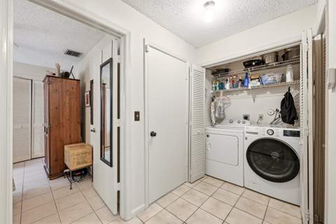 2118 Discovery Circle, Deerfield Beach FL - photo 17 of 50