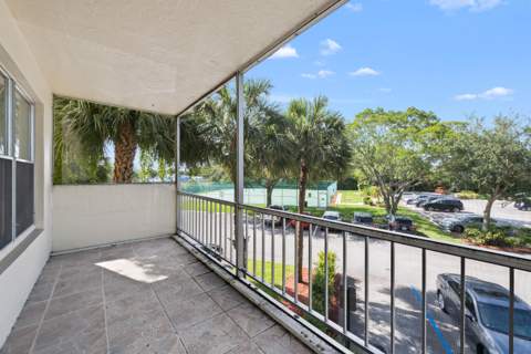 10777 W Sample #207, Coral Springs FL - photo 10 of 36