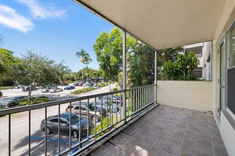 10777 W Sample #207, Coral Springs FL - photo 11 of 36