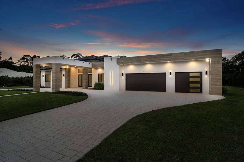 5 bedroom Single Family Residence at 14817 Paddock Drive, Paddock Park 1 Of Wellington, Wellington — photo 4