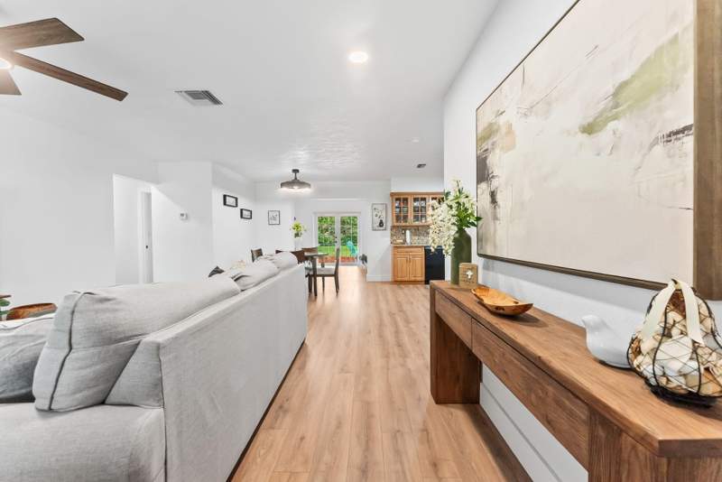 3 bedroom Single Family Residence at 7100 NW 92nd Avenue, Westwood Community 4-A, Tamarac — photo 3