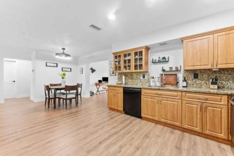 7100 NW 92nd Avenue, Tamarac FL - photo 9 of 30