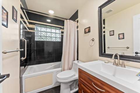 7100 NW 92nd Avenue, Tamarac FL - photo 16 of 30