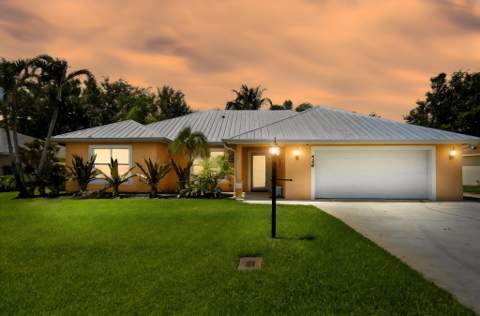 426 NE Vanda Terrado, Jensen Beach FL - photo 11 of 54