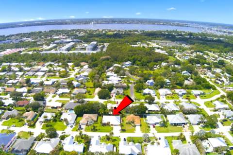 426 NE Vanda Terrado, Jensen Beach FL - photo 12 of 54