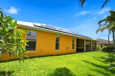 426 NE Vanda Terrado, Jensen Beach FL - photo 23 of 54