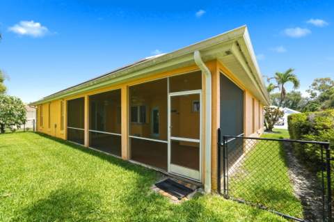 426 NE Vanda Terrado, Jensen Beach FL - photo 24 of 54