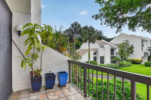 2805 Bridgewood Drive, Boca Raton FL - photo 12 of 57