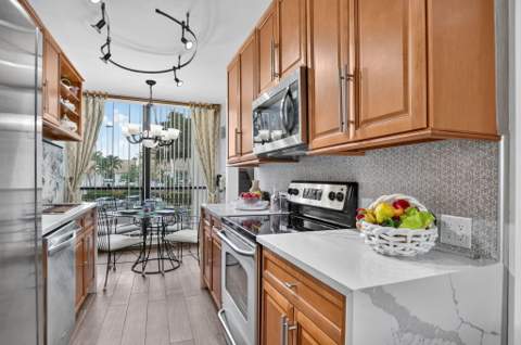 2805 Bridgewood Drive, Boca Raton FL - photo 15 of 57