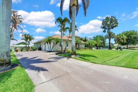 2043 SE Bisbee Street, Port St. Lucie FL - photo 6 of 69