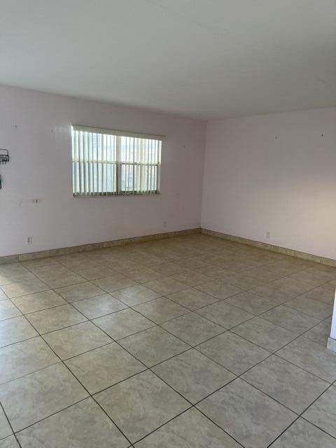 1 bedroom Condominium at 394 Brittany Drive #394, Kings Point Brittany Condos, Delray Beach — photo 2
