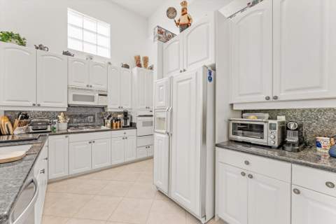 6533 Somerset Circle, Boca Raton FL - photo 19 of 58