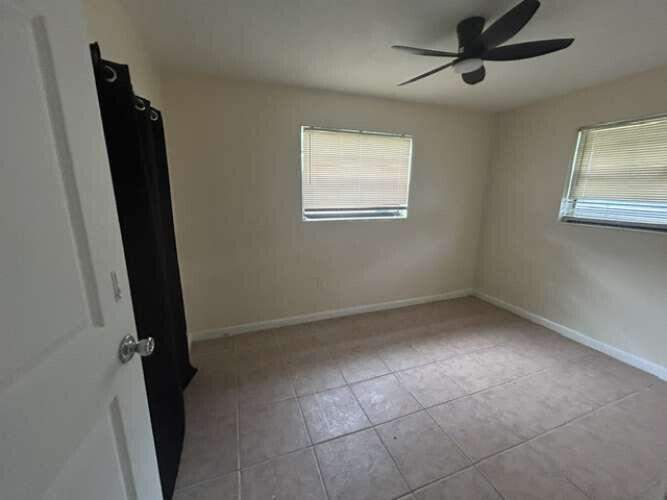 5 bedroom Single Family Residence at 3370 NW 8th Place, Sunrise Heights, Lauderhill — photo 5