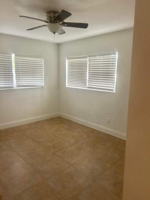 1067 Iroquois Avenue, Fort Lauderdale FL - photo 12 of 20