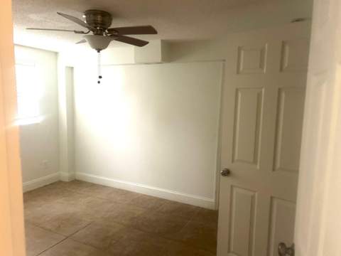 1067 Iroquois Avenue, Fort Lauderdale FL - photo 13 of 20
