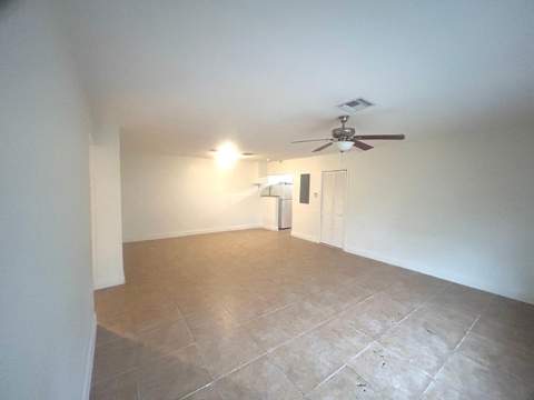 1067 Iroquois Avenue, Fort Lauderdale FL - photo 17 of 20