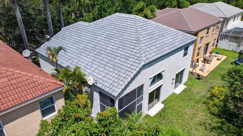 4 bedroom Single Family Residence at 6702 NW 80th Manor, Mayfair At Parkland, Parkland — photo 4